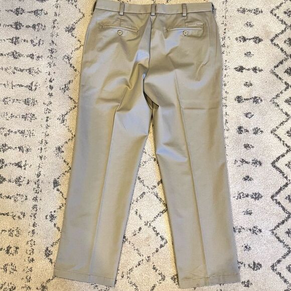 Izod Straight Leg Flat Front Chino Khaki Pants Size 34W 30L - Picture 5 of 7
